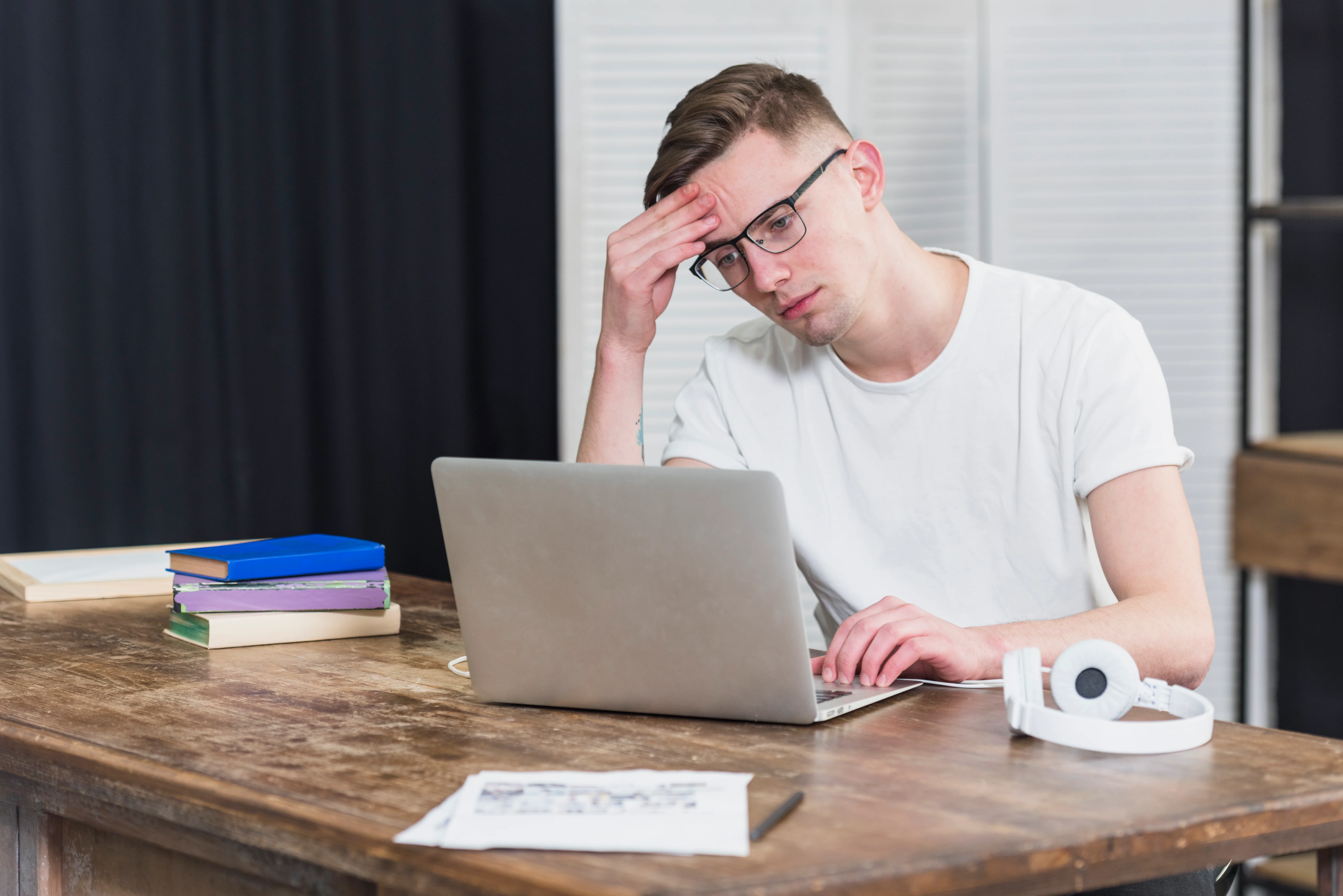 The Impact of Migraines on Daily Life and Work Productivity
